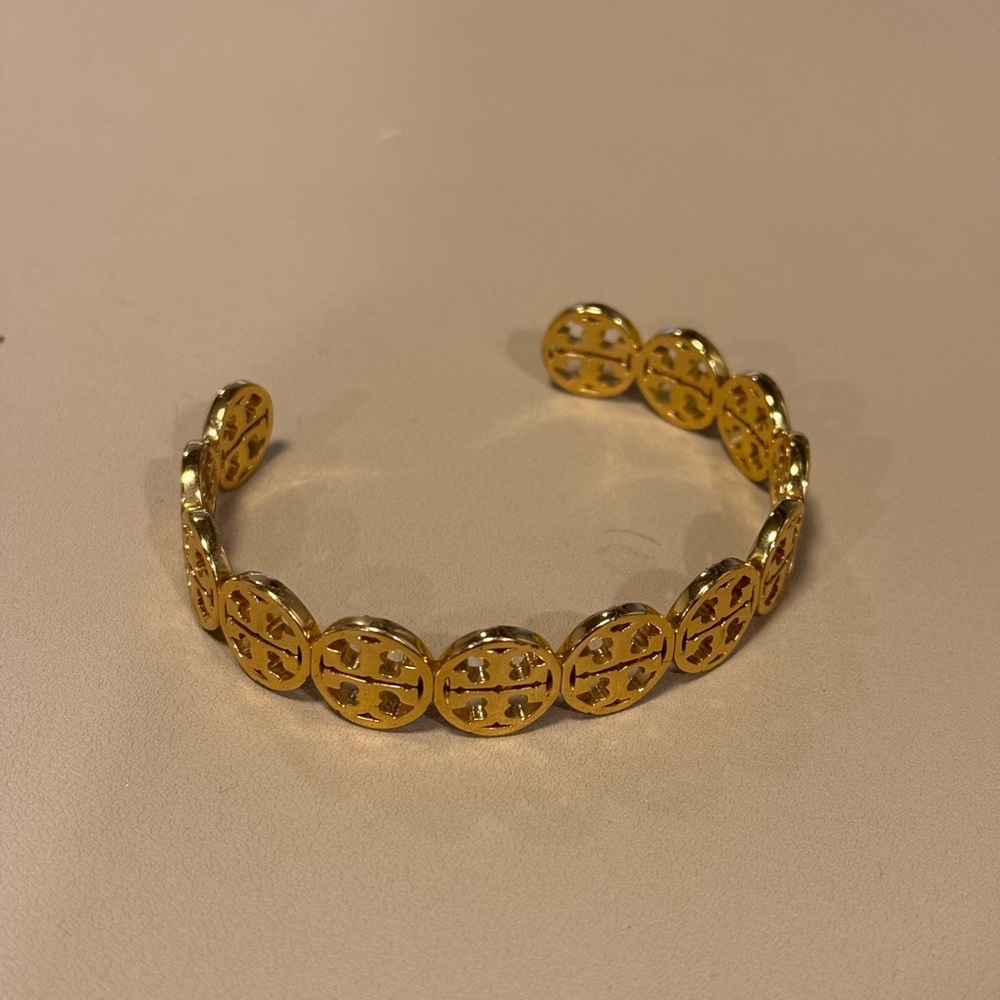 Tory Burch Gold Logo Link Cuff Bracelet - Picture 2 of 6